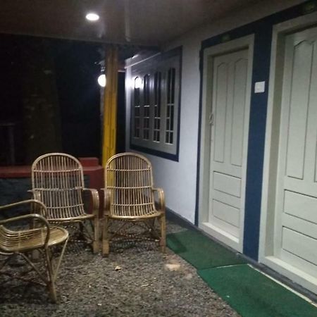 Green Garden Cottage Thekkady Exterior photo