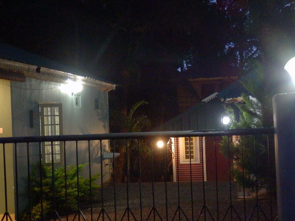 Green Garden Cottage Thekkady Exterior photo