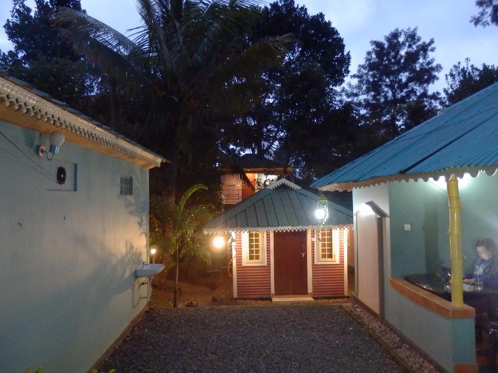 Green Garden Cottage Thekkady Exterior photo
