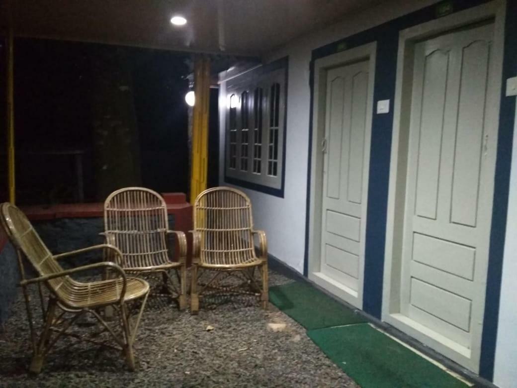 Green Garden Cottage Thekkady Exterior photo